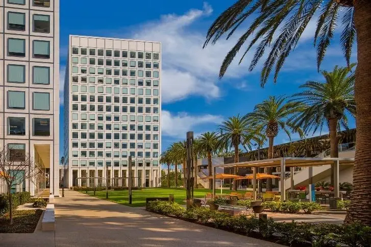 foundation health bg